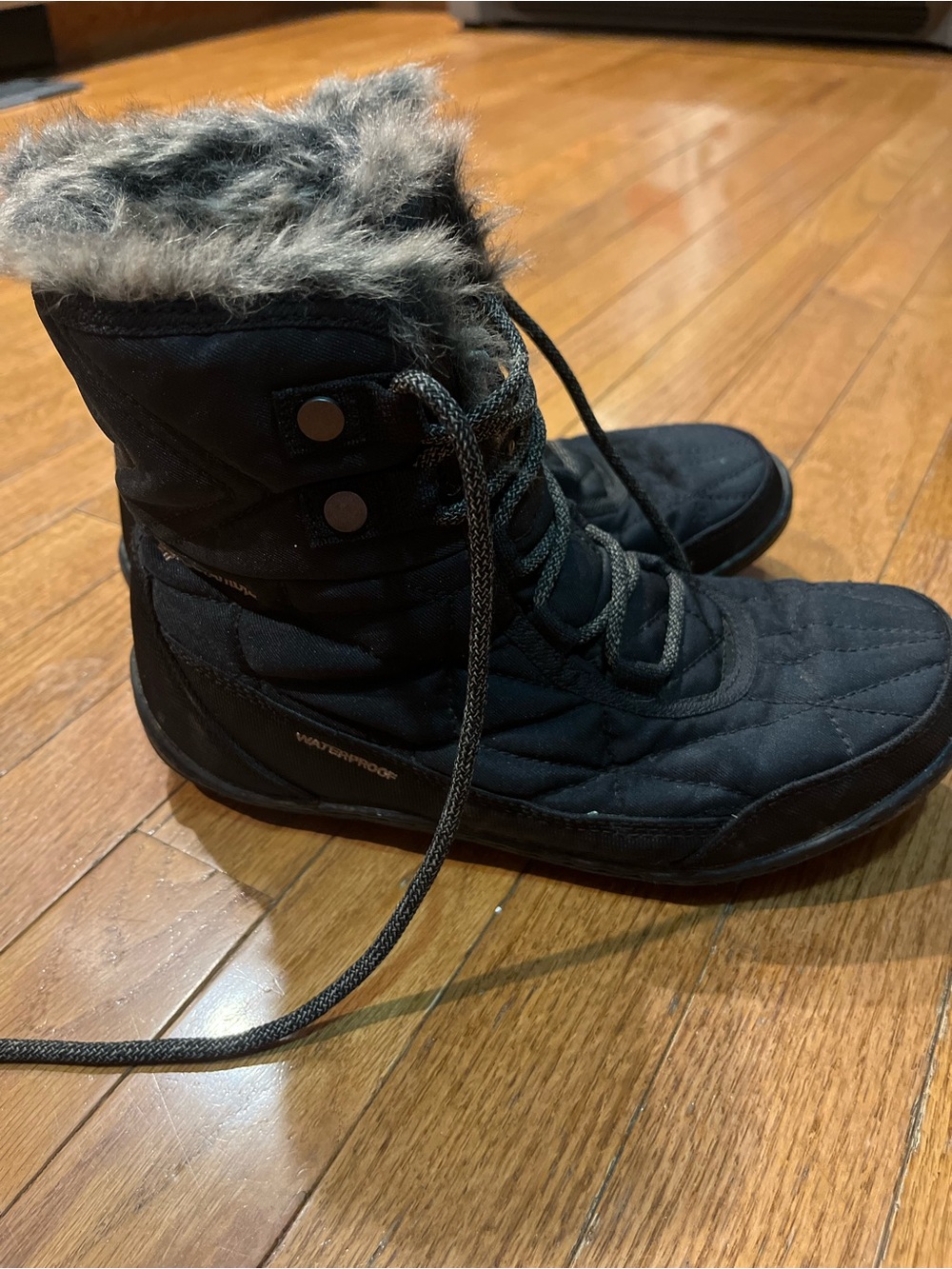 Columbia Black Quilted Waterproof Winter Boots with Grey Faux Fur Cuff